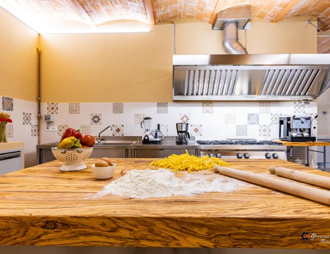 la cucina attrezzata e condivisa de Il Voltraio, Volterra